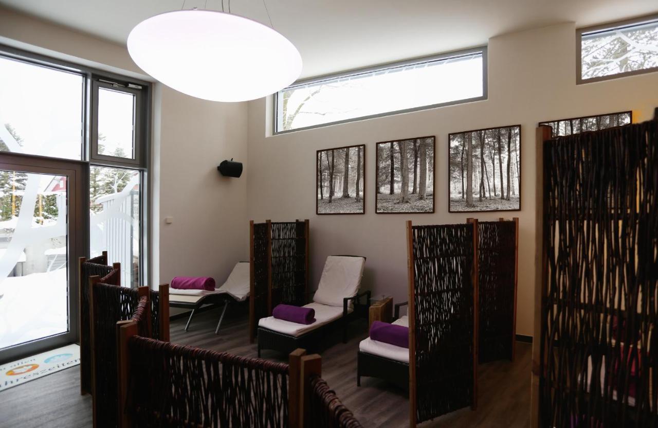 Konsum Gaestehaus Quisisana - Oberhof Oberhof  Eksteriør bilde
