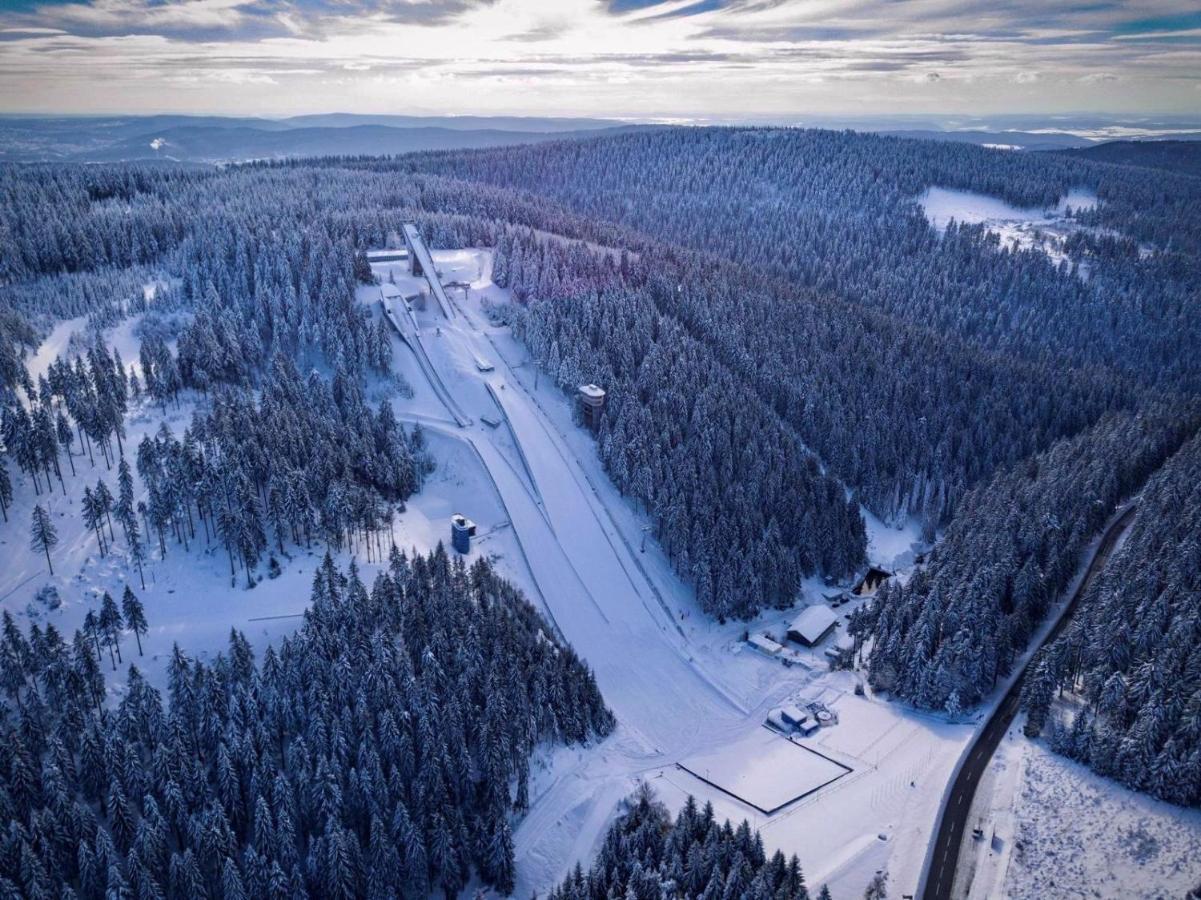 Konsum Gaestehaus Quisisana - Oberhof Oberhof  Eksteriør bilde