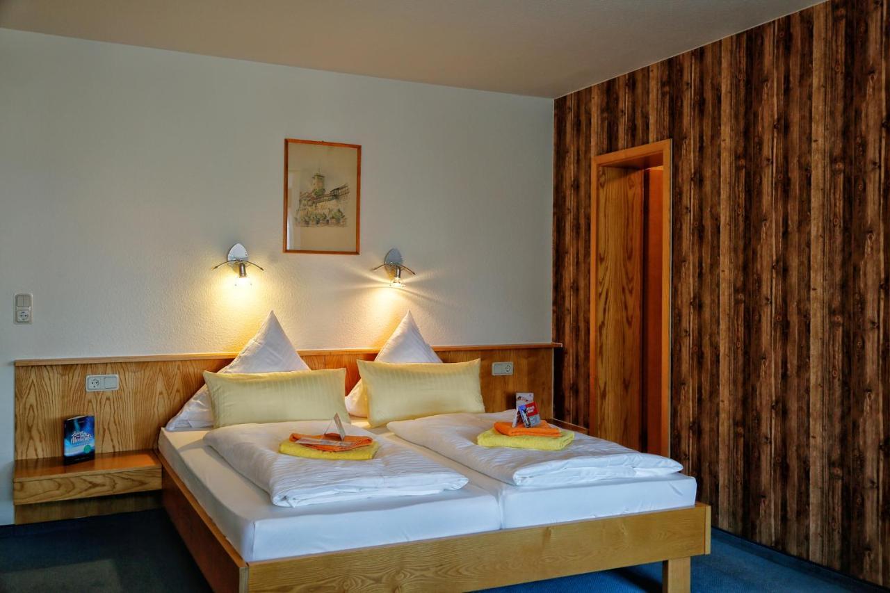 Konsum Gaestehaus Quisisana - Oberhof Oberhof  Eksteriør bilde