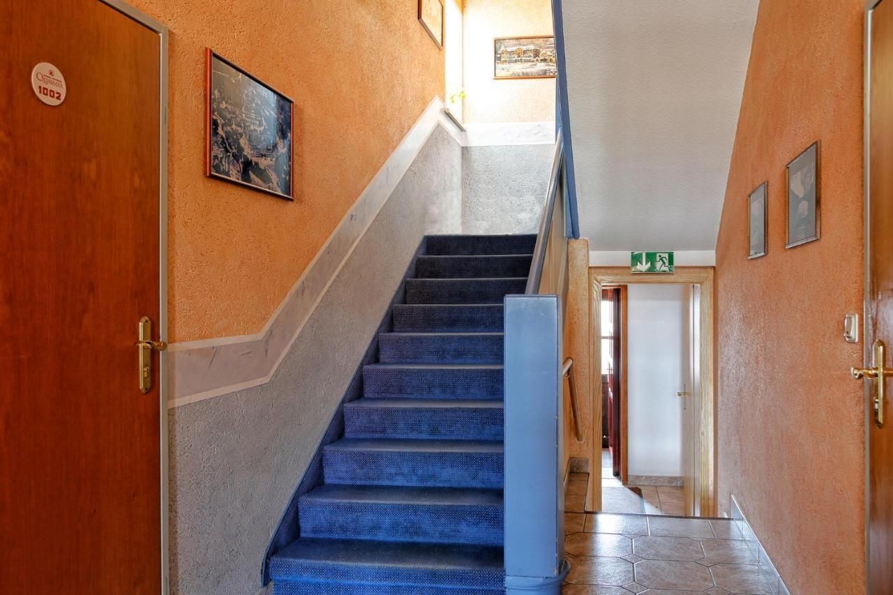 Konsum Gaestehaus Quisisana - Oberhof Oberhof  Eksteriør bilde