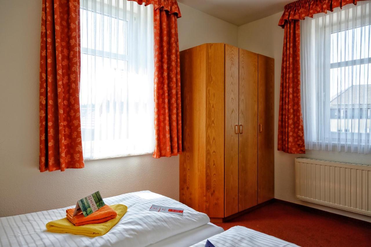 Konsum Gaestehaus Quisisana - Oberhof Oberhof  Eksteriør bilde