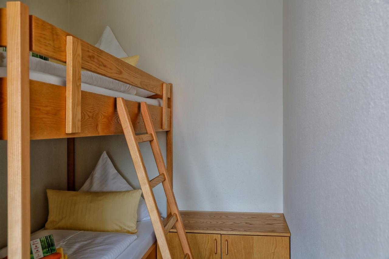 Konsum Gaestehaus Quisisana - Oberhof Oberhof  Eksteriør bilde