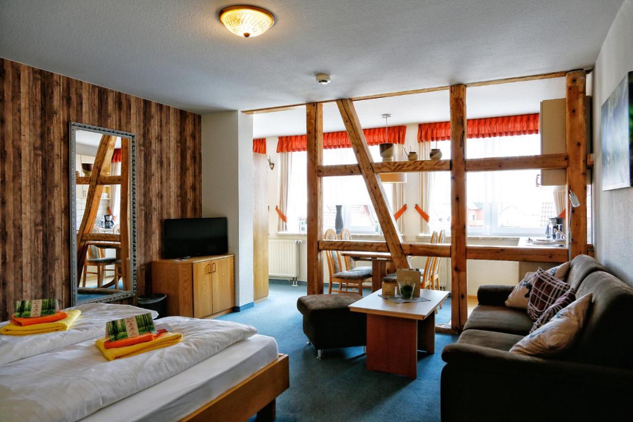 Konsum Gaestehaus Quisisana - Oberhof Oberhof  Eksteriør bilde