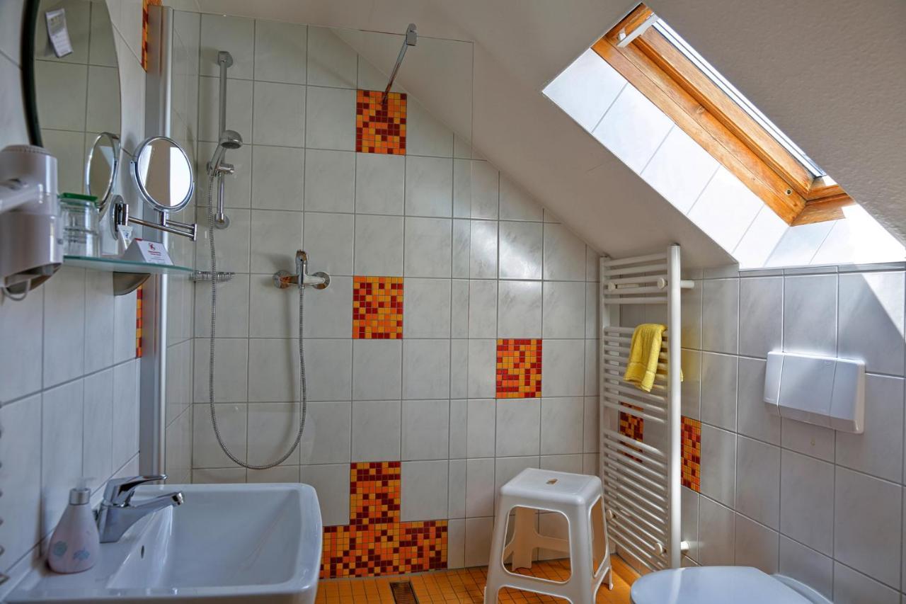 Konsum Gaestehaus Quisisana - Oberhof Oberhof  Eksteriør bilde