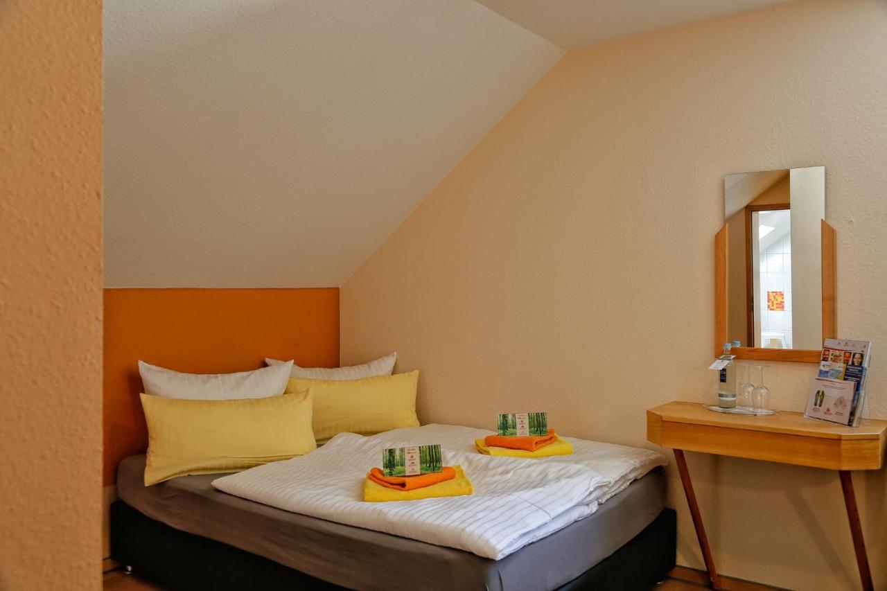 Konsum Gaestehaus Quisisana - Oberhof Oberhof  Eksteriør bilde