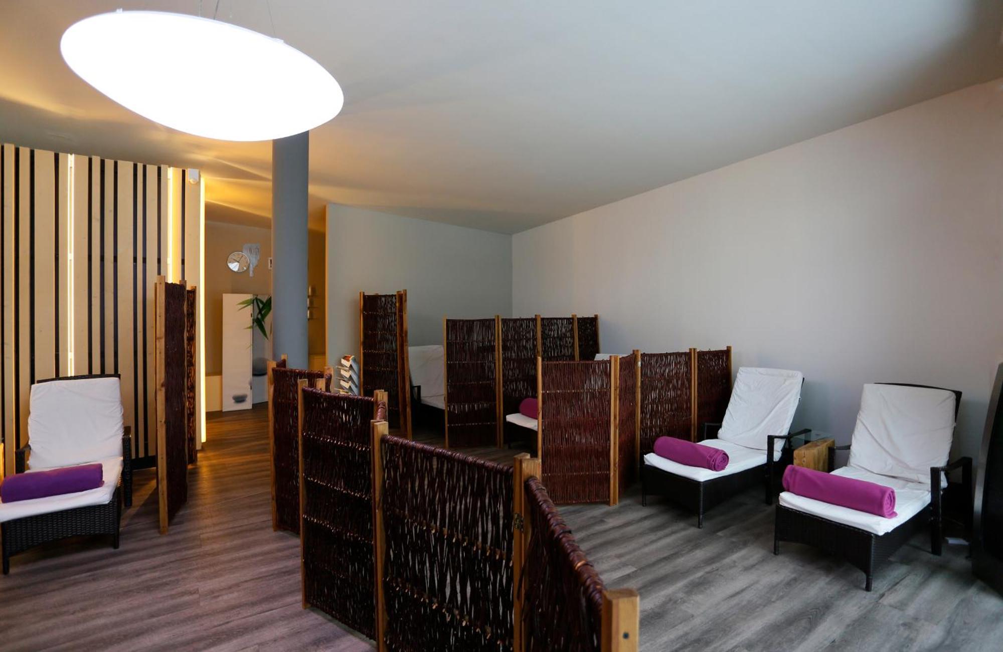 Konsum Gaestehaus Quisisana - Oberhof Oberhof  Eksteriør bilde