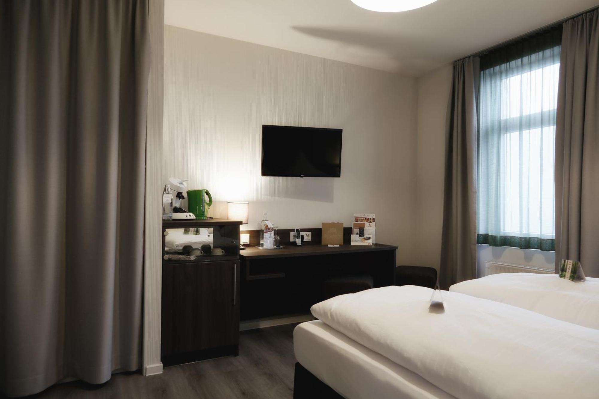 Konsum Gaestehaus Quisisana - Oberhof Oberhof  Eksteriør bilde